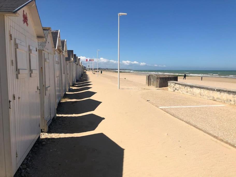 Appartement Acces Direct A La Plage Bernieres-sur-Mer Экстерьер фото